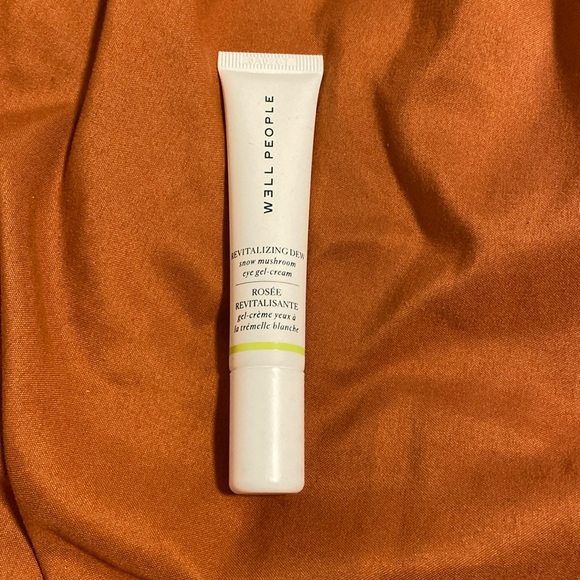 Well People Revitalizing Dew Snow Mushroom Eye Gel-Cream - Picture 1 of 2